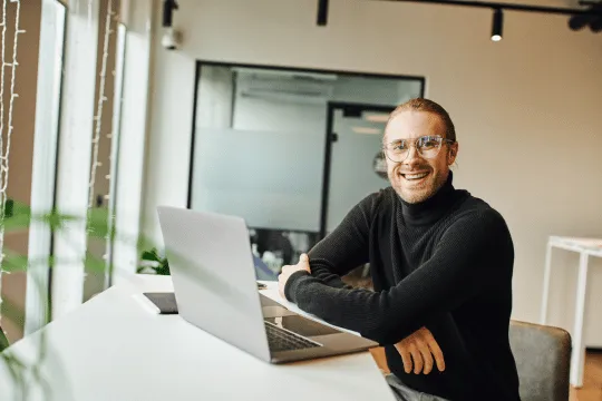 Sprzedaż startupu inwestorowi branżowemu. Poradnik dla founderów